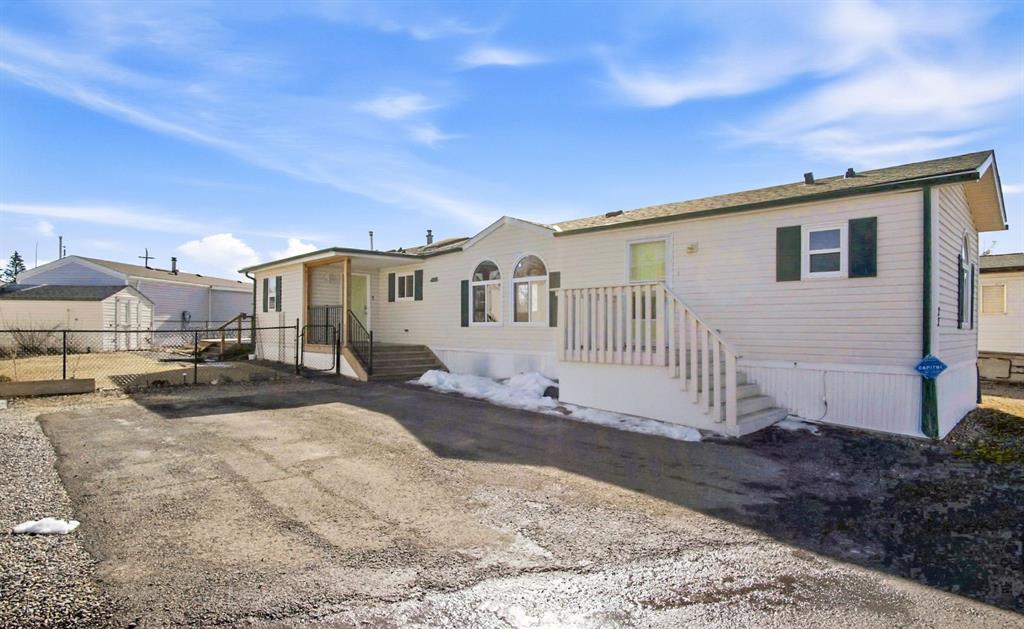 Picture of 22, 5800 46 Street , Olds Real Estate Listing