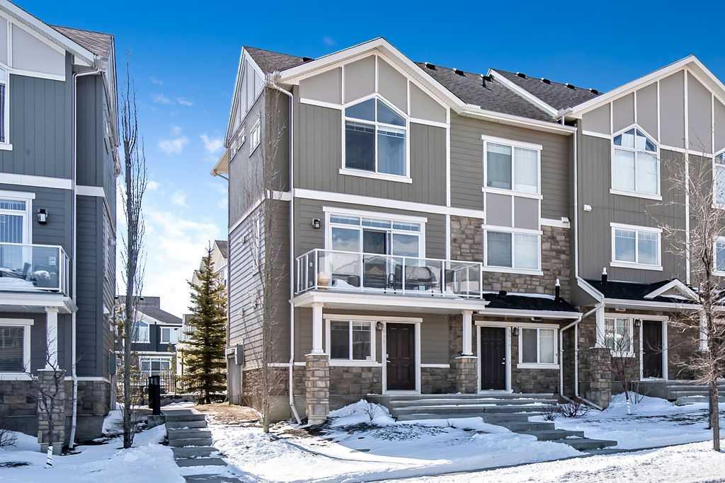Picture of 1617 Symons Valley Parkway NW, Calgary Real Estate Listing