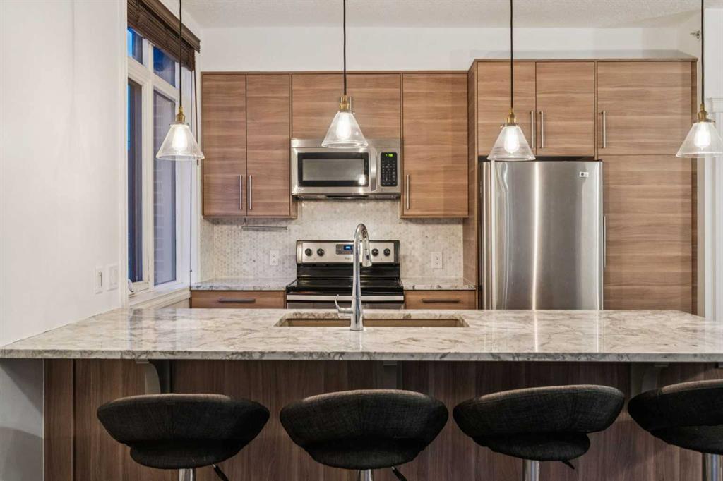 Picture of 232, 990 Centre Avenue NE, Calgary Real Estate Listing
