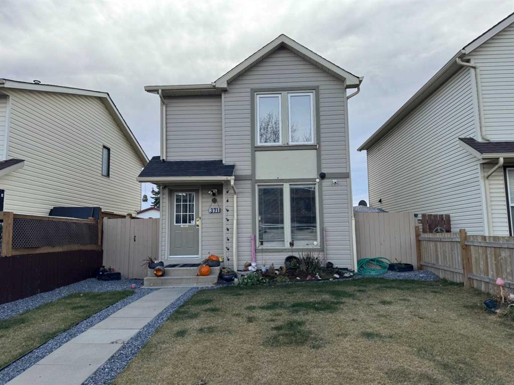 Picture of 371 Falshire Drive NE, Calgary Real Estate Listing