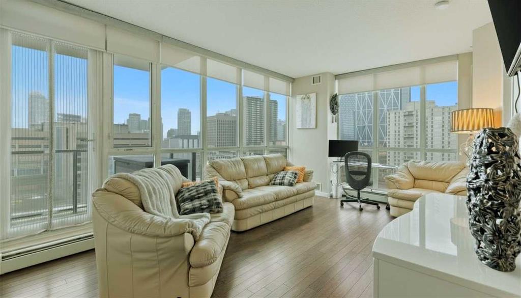 Picture of 807, 325 3 Street SE, Calgary Real Estate Listing