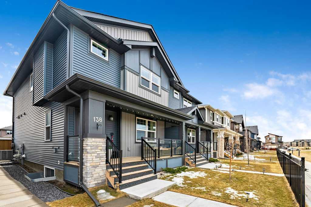 Picture of 138 Midgrove Greenway SW, Airdrie Real Estate Listing