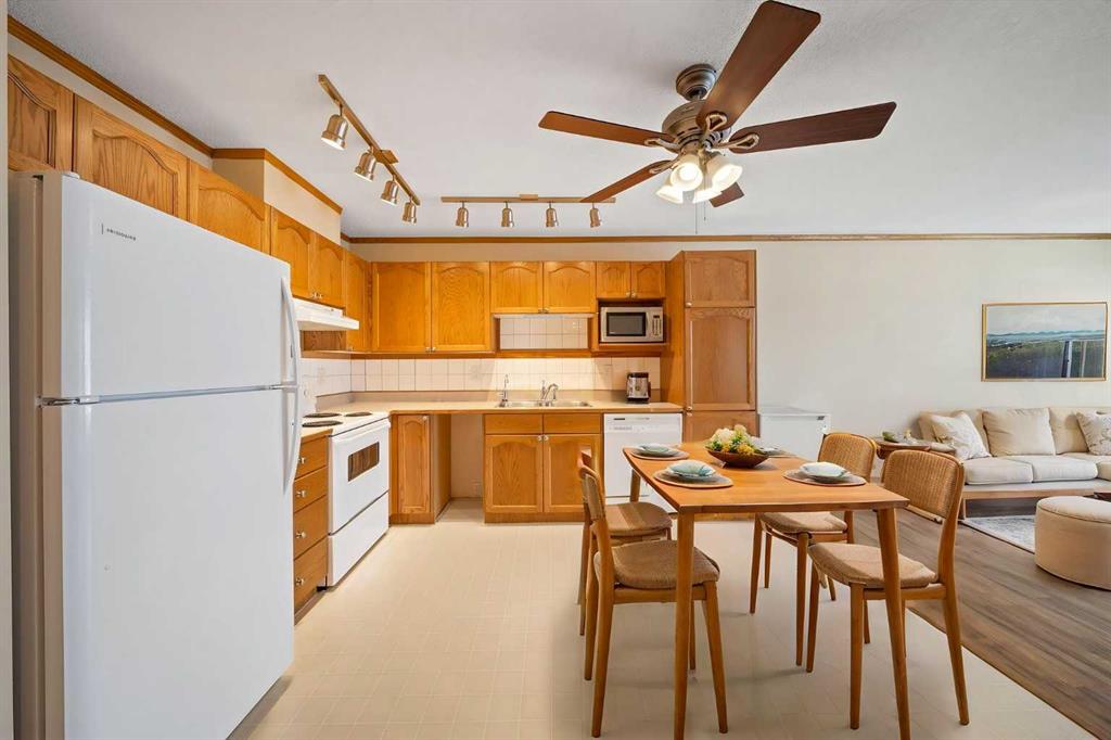 Picture of 310, 11 Somervale View SW, Calgary Real Estate Listing