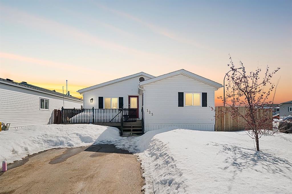 Picture of 125 Grant Bay , Fort McMurray Real Estate Listing