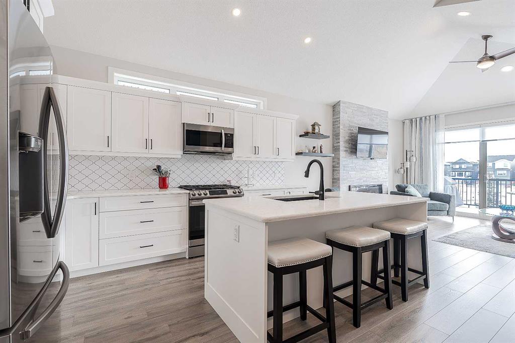Picture of 511 Kingsmere Way SE, Airdrie Real Estate Listing