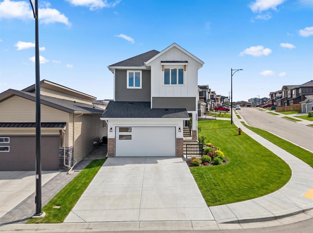 Picture of 305 Precedence View , Cochrane Real Estate Listing