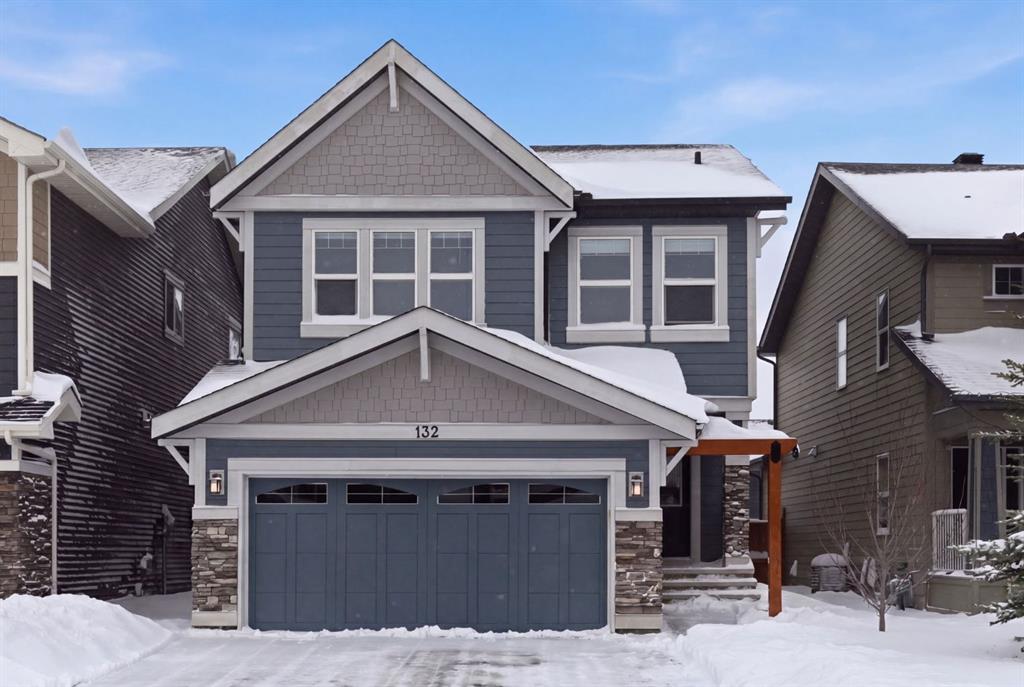 Picture of 132 Sundown Way , Cochrane Real Estate Listing