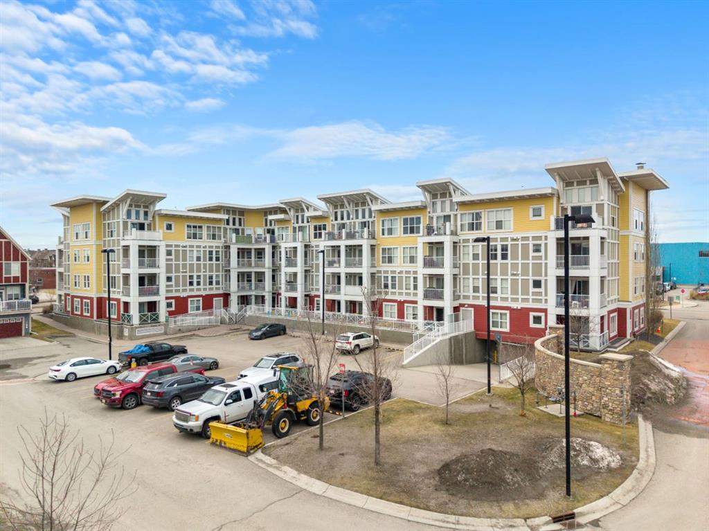 Picture of 311, 402 Marquis Lane SE, Calgary Real Estate Listing