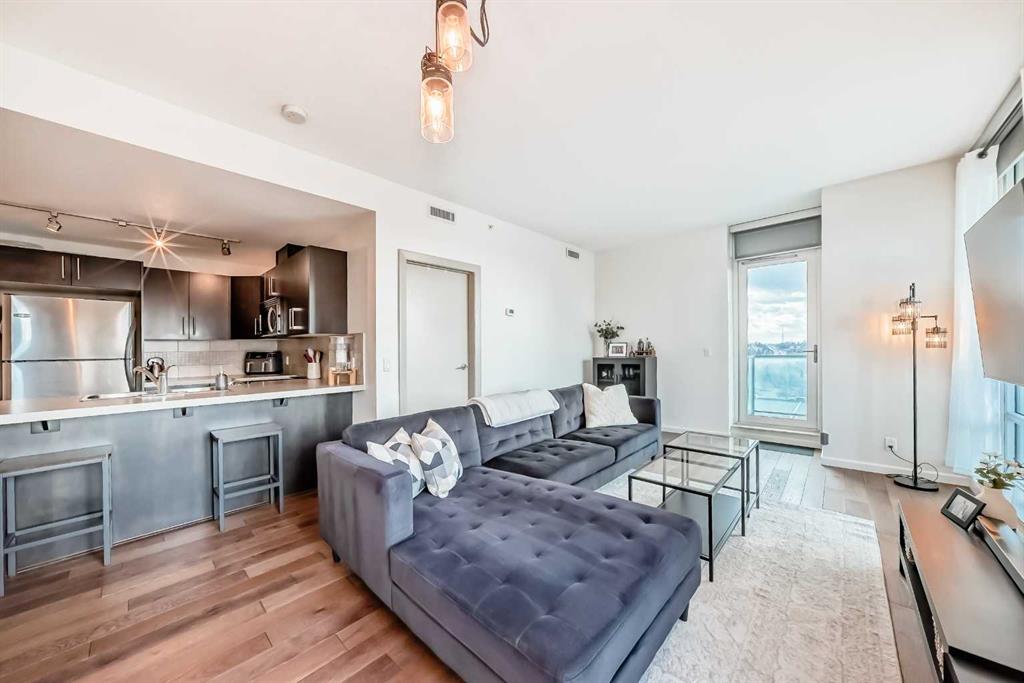 Picture of 1010, 210 15 Avenue SE, Calgary Real Estate Listing