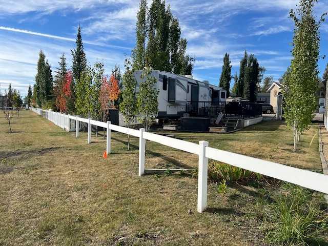 Picture of 5066, 35468 Range Road 30  , Rural Red Deer County Real Estate Listing