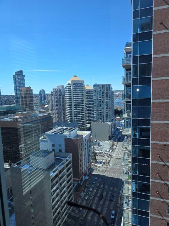 Picture of 2208, 910 5 Avenue SW, Calgary Real Estate Listing