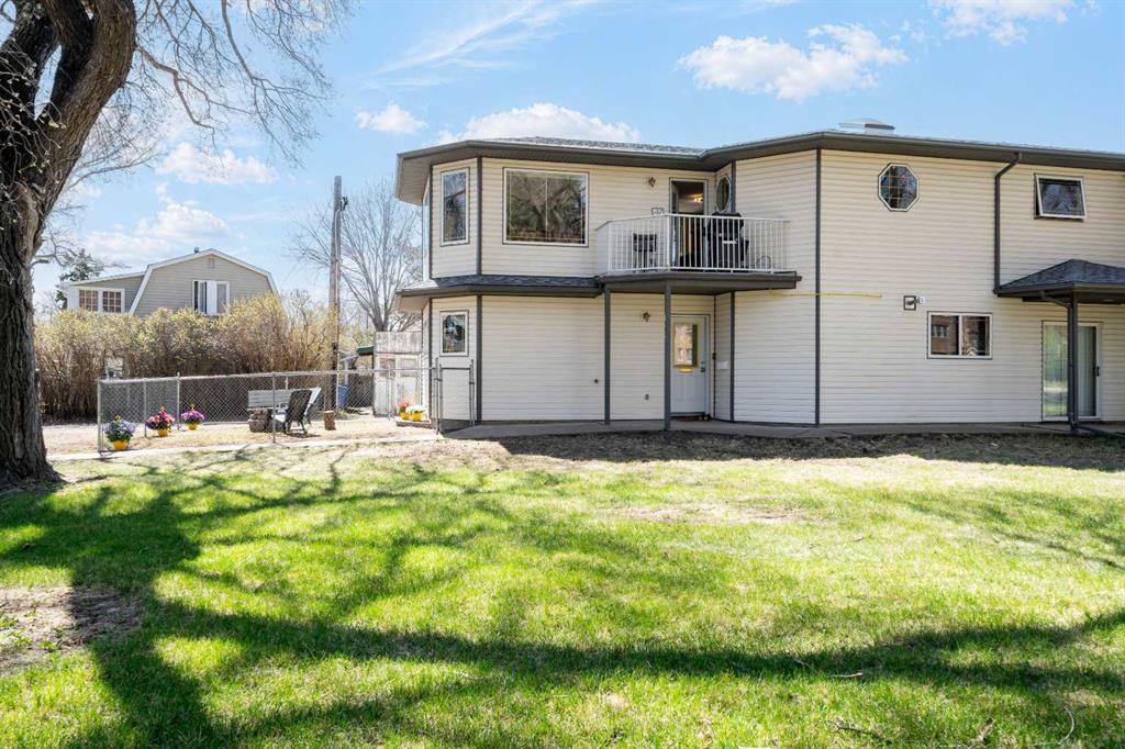 Picture of 167 3 Street NE, Medicine Hat Real Estate Listing