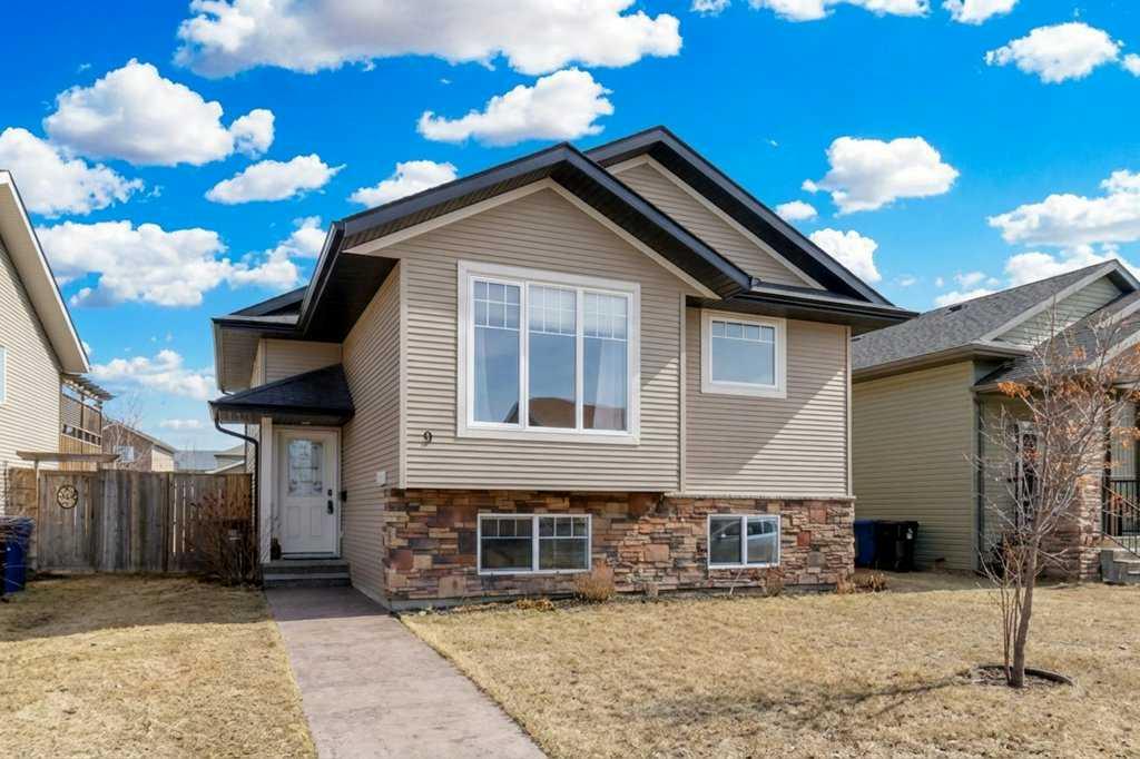 Picture of 9 Cedar Crescent , Blackfalds Real Estate Listing