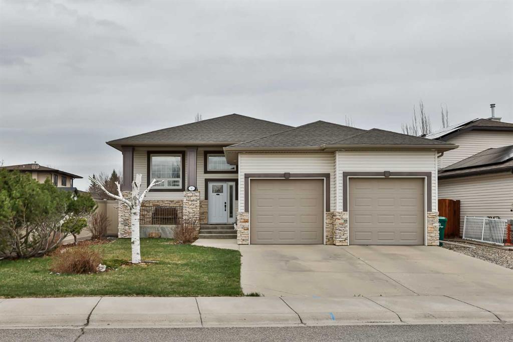 Picture of 4 Rivermill Landing W, Lethbridge Real Estate Listing