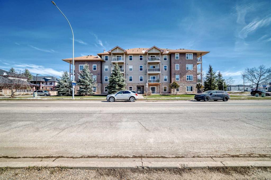 Picture of 106, 174 N Railway Street , Okotoks Real Estate Listing