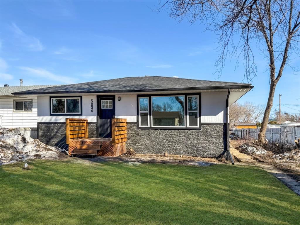 Picture of 5032 55th Avenue  , High Prairie Real Estate Listing