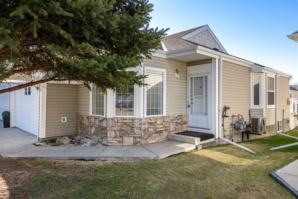 Picture of 303 De Foras Close NW, High River Real Estate Listing