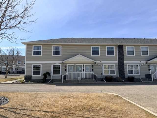 Picture of 37, 20 Jacobs Close , Red Deer Real Estate Listing