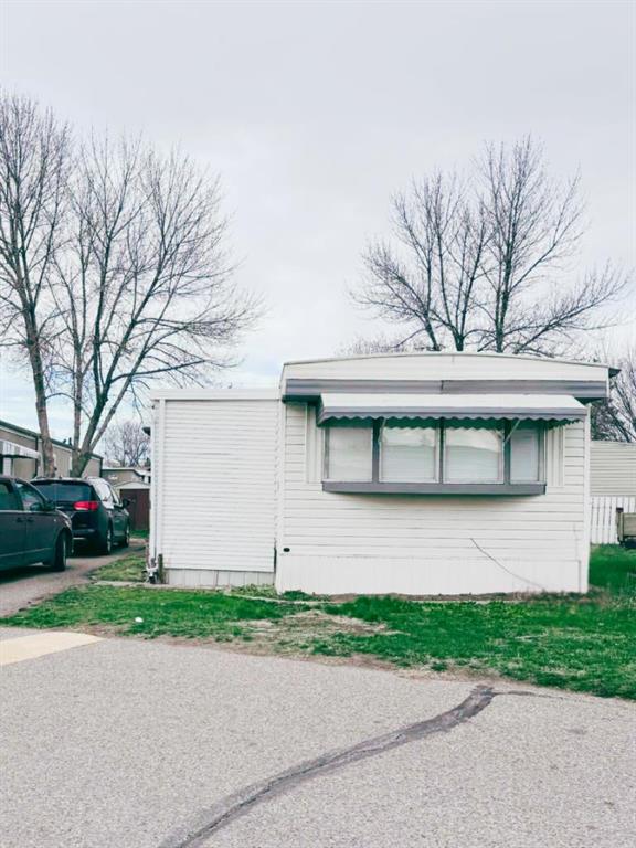Picture of 18, 2300 13 Street N, Lethbridge Real Estate Listing