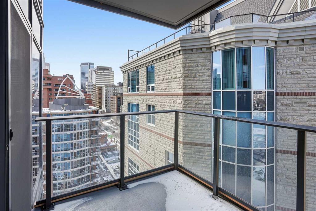 Picture of 1309, 730 2 Avenue SW, Calgary Real Estate Listing