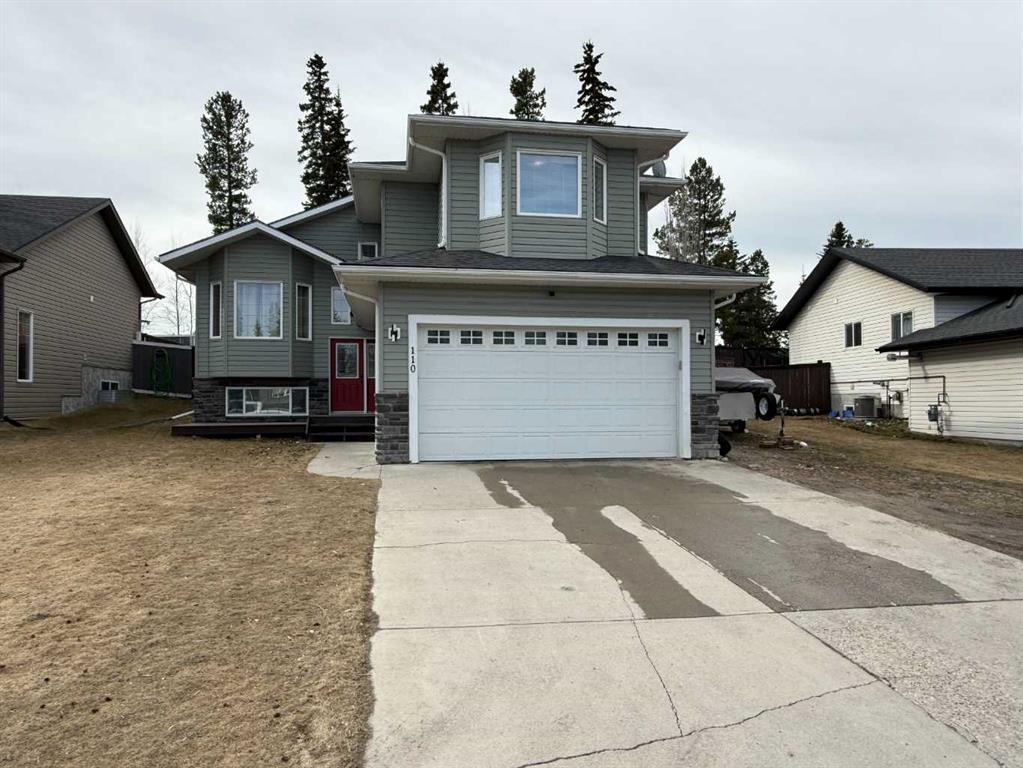 Picture of 110 Muldoon Crescent , Hinton Real Estate Listing