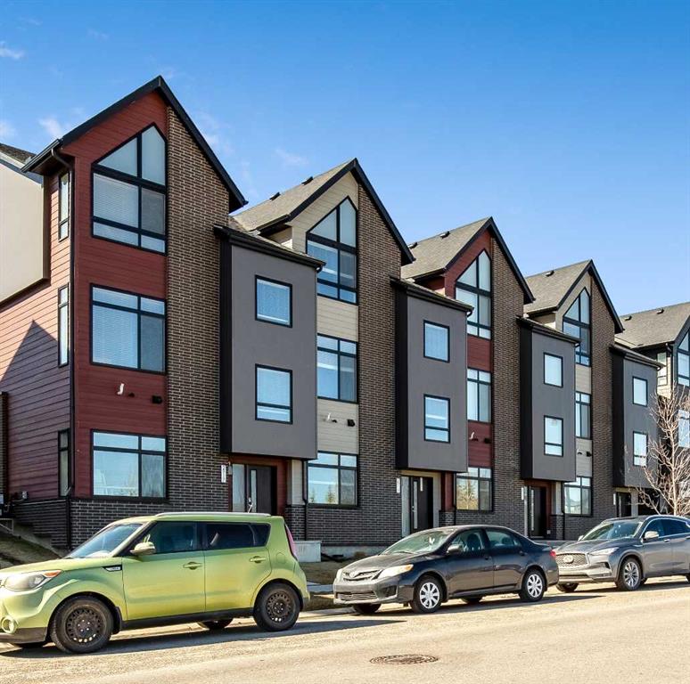 Picture of 2919 136 Avenue NW, Calgary Real Estate Listing