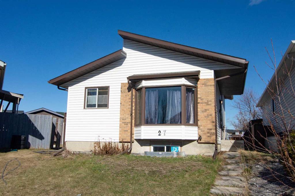 Picture of 27 Taraglen Court NE, Calgary Real Estate Listing