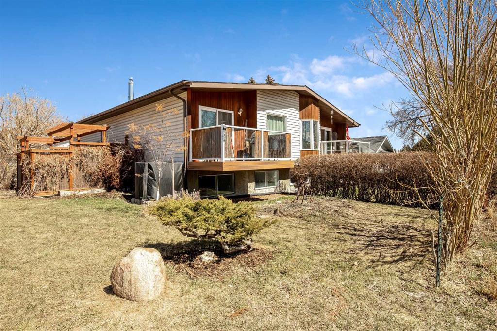 Picture of 240 27 Avenue NW, Calgary Real Estate Listing