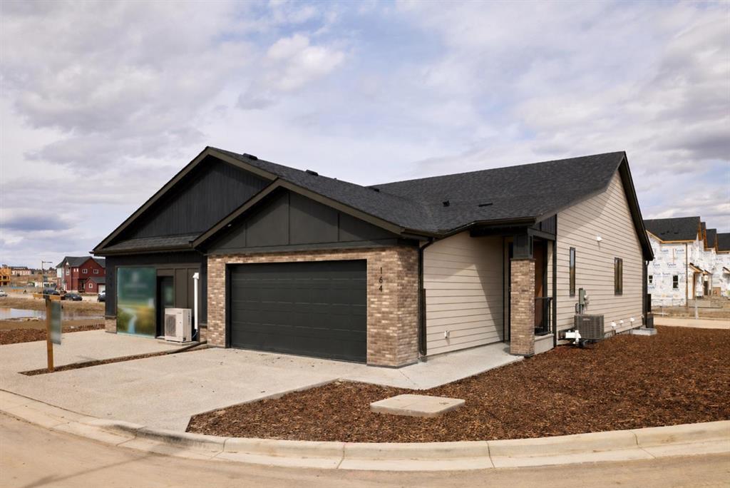 Picture of 164 Juniper Ridge Crescent , Real Estate Listing