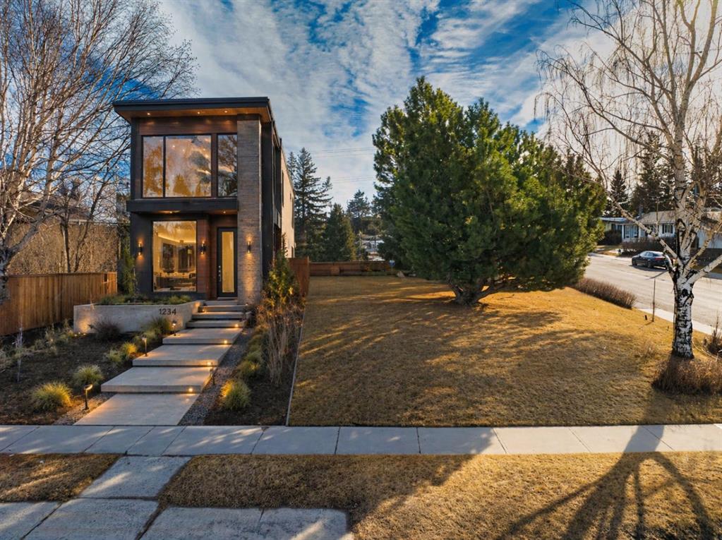 Picture of 5424 37 Street SW, Calgary Real Estate Listing
