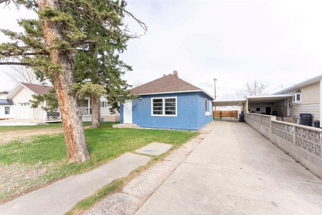 Picture of 448 Crescent Avenue , Picture Butte Real Estate Listing