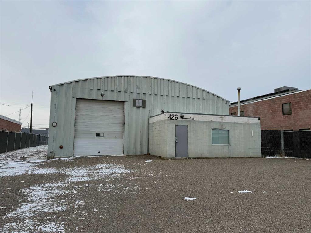 Picture of 426 10 Street N, Lethbridge Real Estate Listing