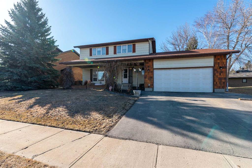 Picture of 5306 37 Street , Lloydminster Real Estate Listing