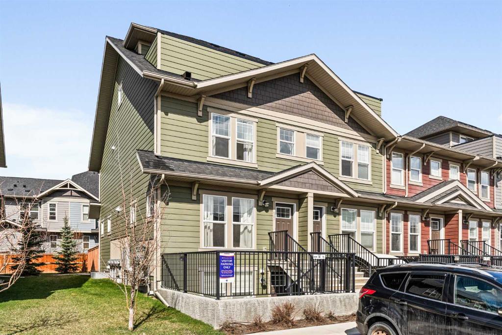 Picture of 463 Cranbrook Square SE, Calgary Real Estate Listing