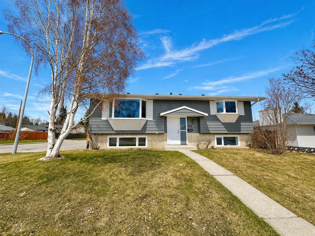 Picture of 198 Silver Brook Road NW, Calgary Real Estate Listing