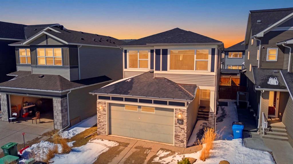 Picture of 21 SAVANNA Green NE, Calgary Real Estate Listing