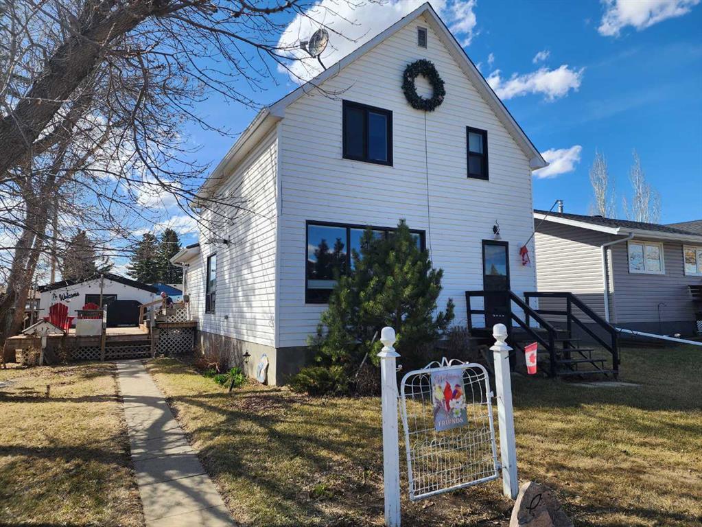 Picture of 4914 48 Street , Killam Real Estate Listing