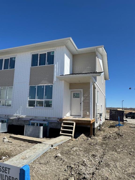 Picture of 42 Lavelle Close , Red Deer Real Estate Listing