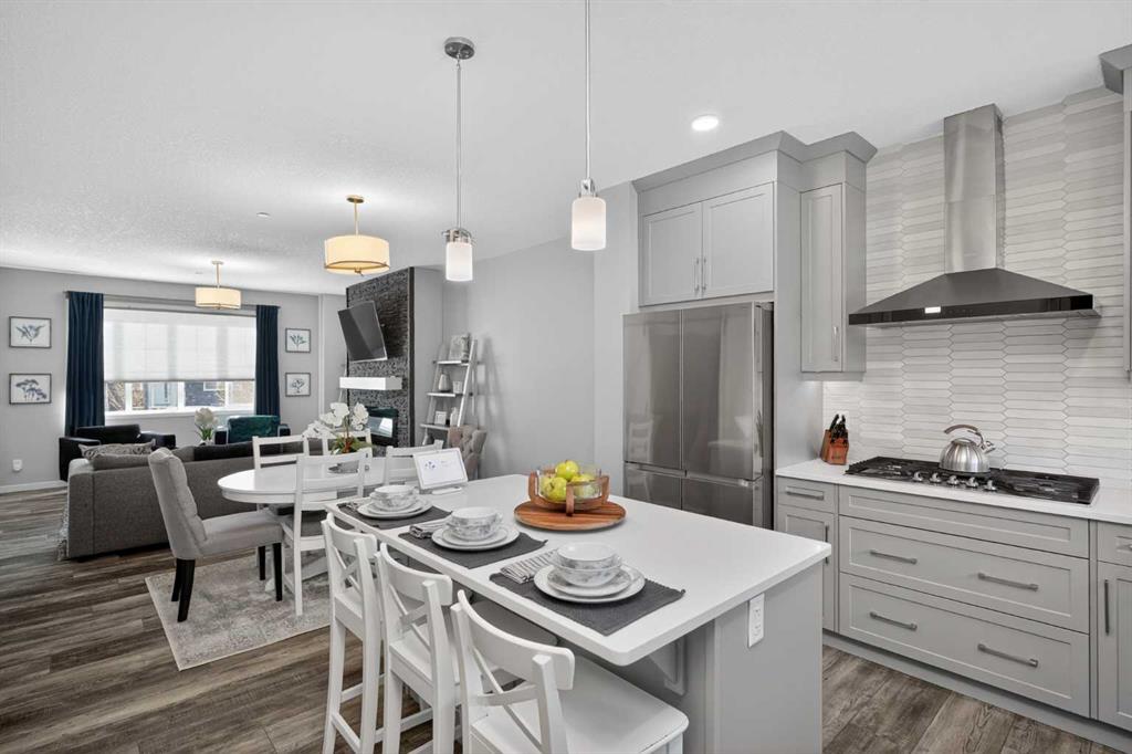 Picture of 31 Lucas Boulevard NW, Calgary Real Estate Listing