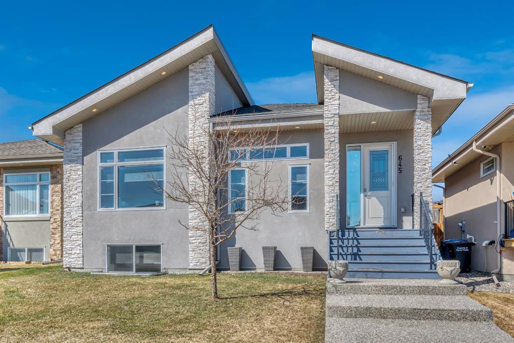 Picture of 645 Country Meadows Close , Diamond Valley Real Estate Listing
