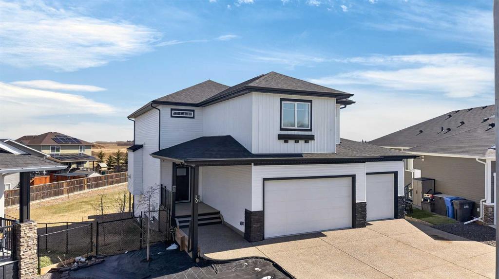 Picture of 10 Bishop Circle , Carstairs Real Estate Listing