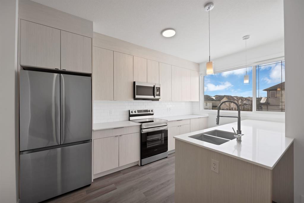 Picture of 105 Panatella Square NW, Calgary Real Estate Listing