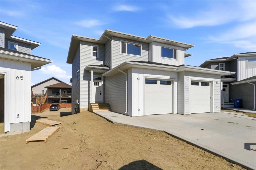 Picture of 61 Pinnacle Close , Blackfalds Real Estate Listing