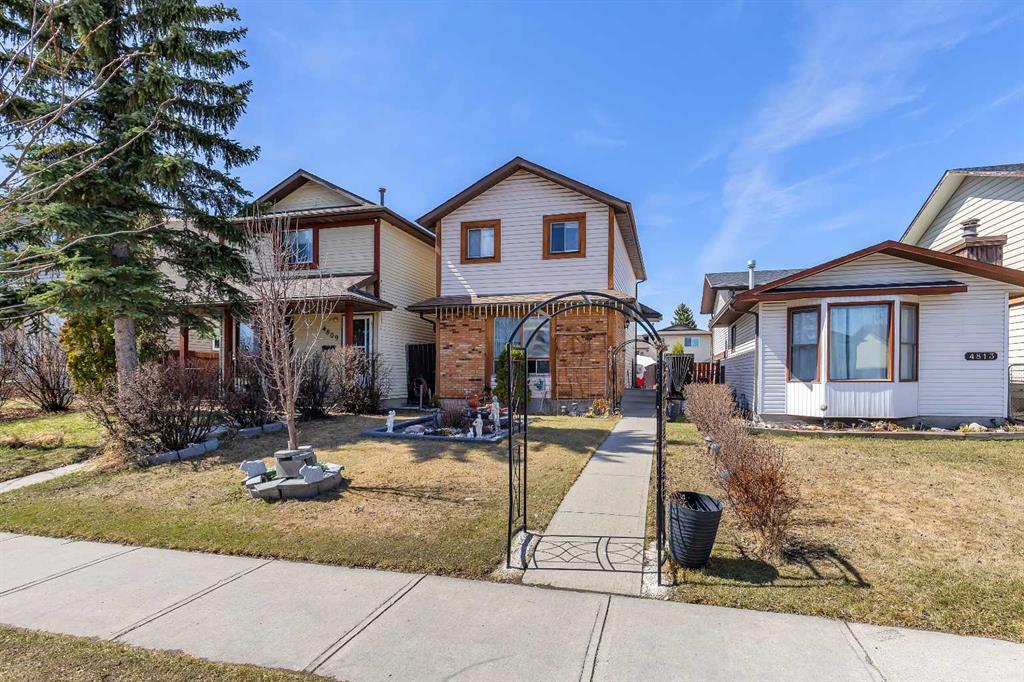 Picture of 4811 60 Street NE, Calgary Real Estate Listing