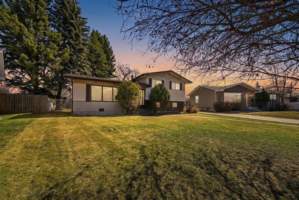 Picture of 3301 41 Avenue , Red Deer Real Estate Listing