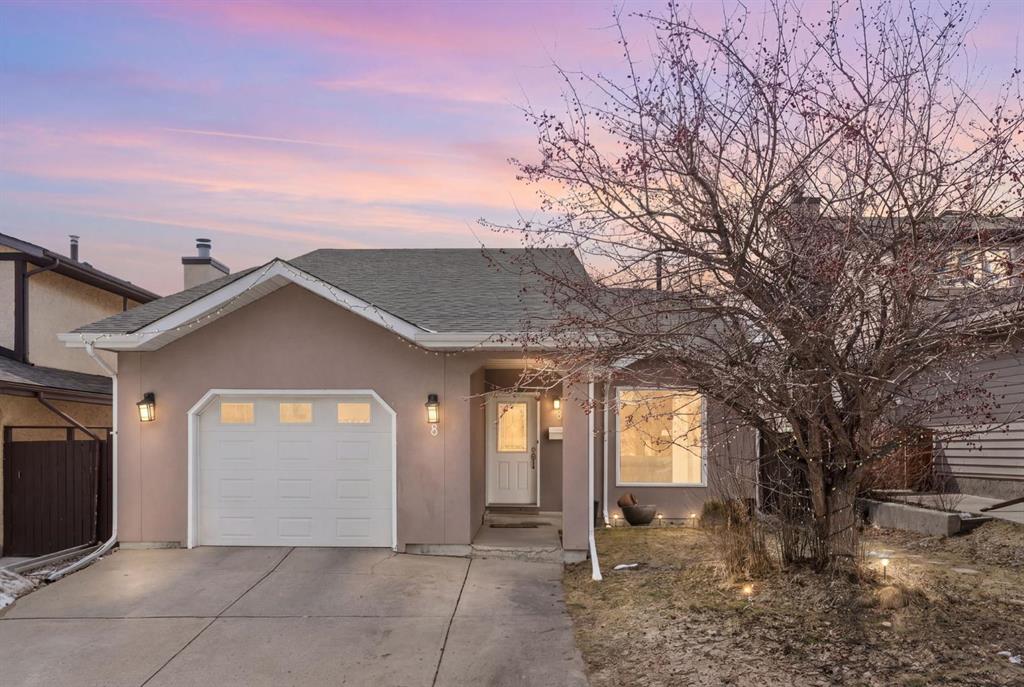 Picture of 8 Hawkfield Crescent NW, Calgary Real Estate Listing
