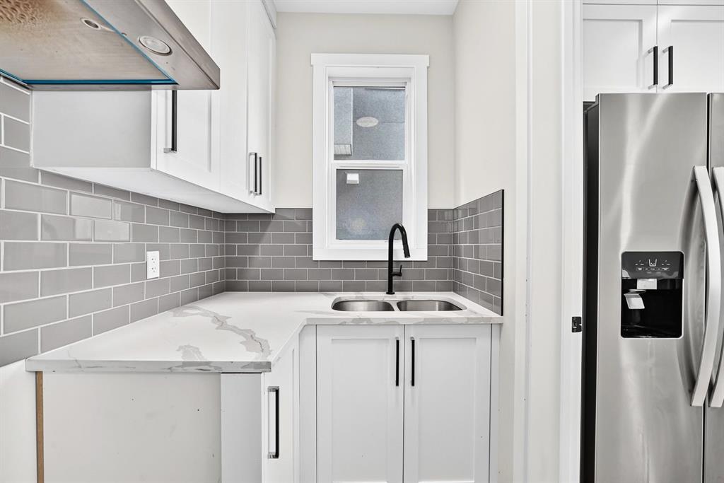 Picture of 215 Kinniburgh Place , Chestermere Real Estate Listing