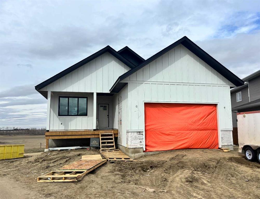Picture of 37 Maclean Close , Blackfalds Real Estate Listing