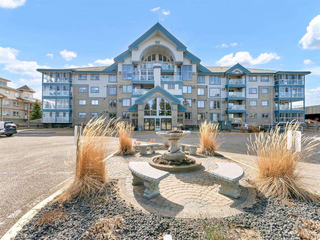 Picture of 109, 1535 Southview Drive SE, Medicine Hat Real Estate Listing