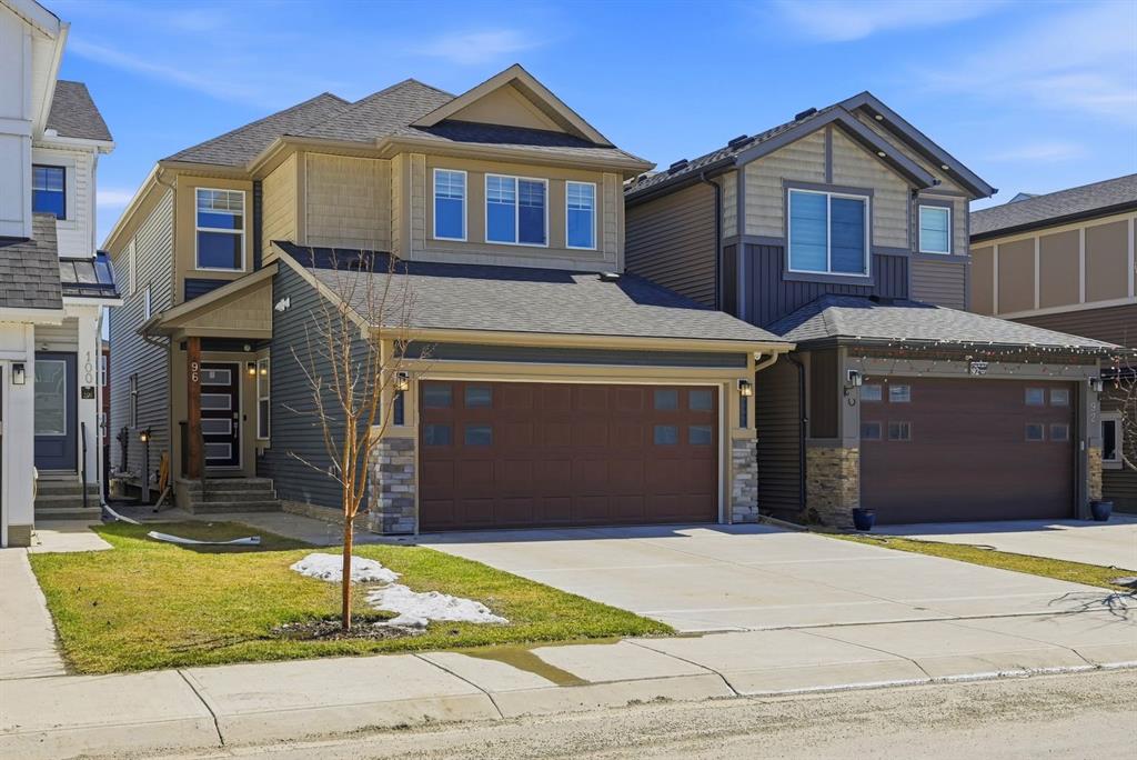 Picture of 96 Homestead Grove NE, Calgary Real Estate Listing